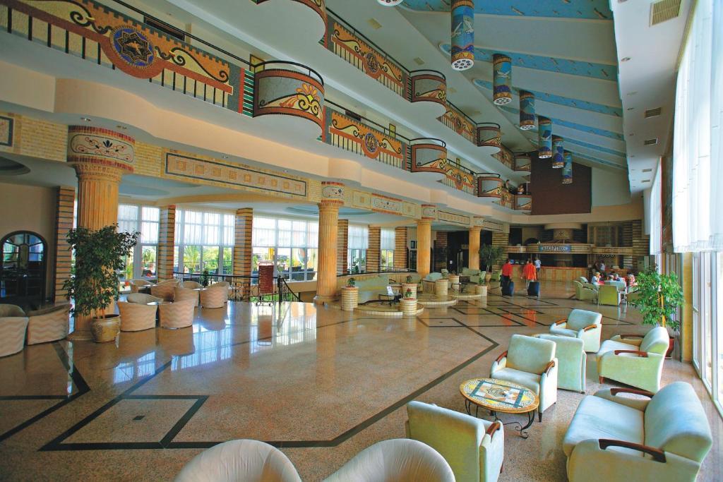 Nova Park Hotel Side Exterior foto